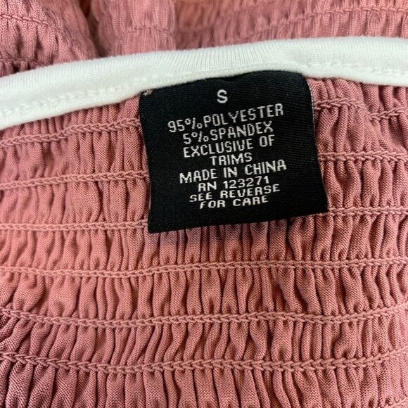 Smocked crop top - Picture 4 of 4